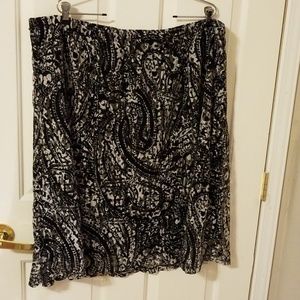 Plus size lace overlay skirt
